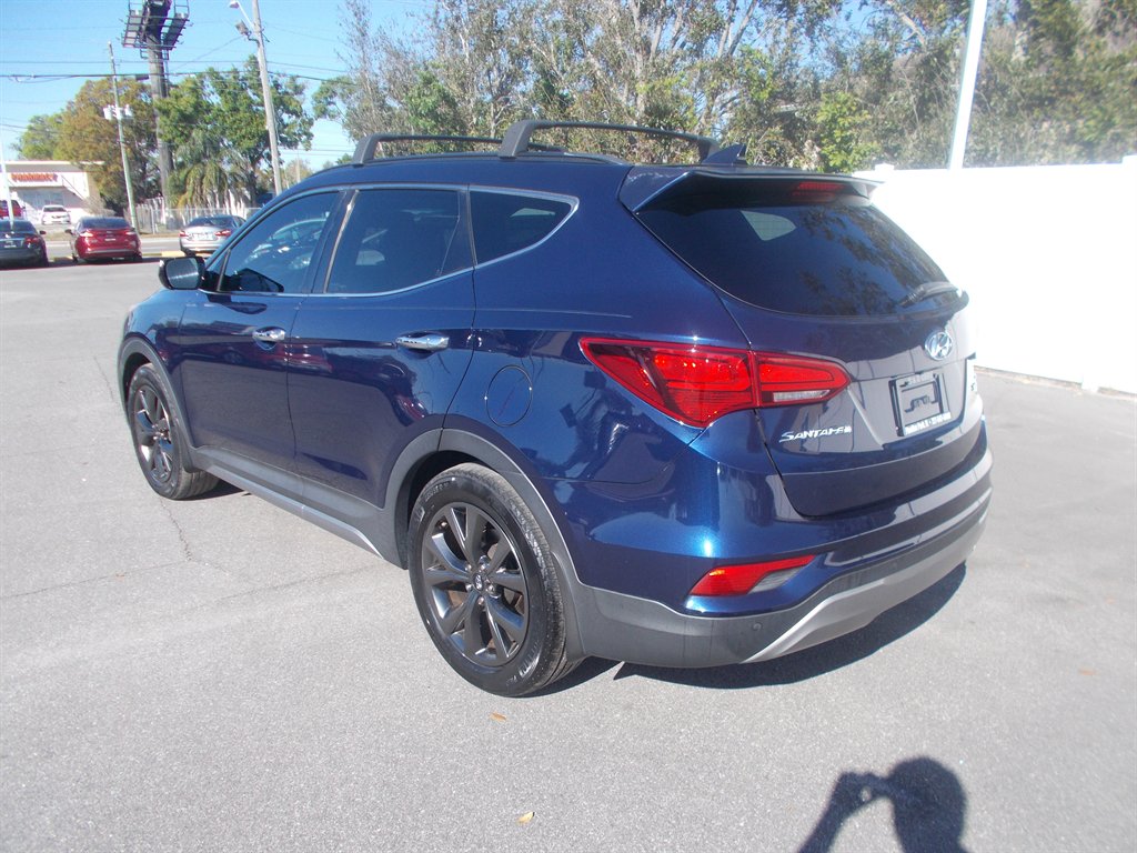 2017 Hyundai Santa Fe Sport 2.0T - Photo 4