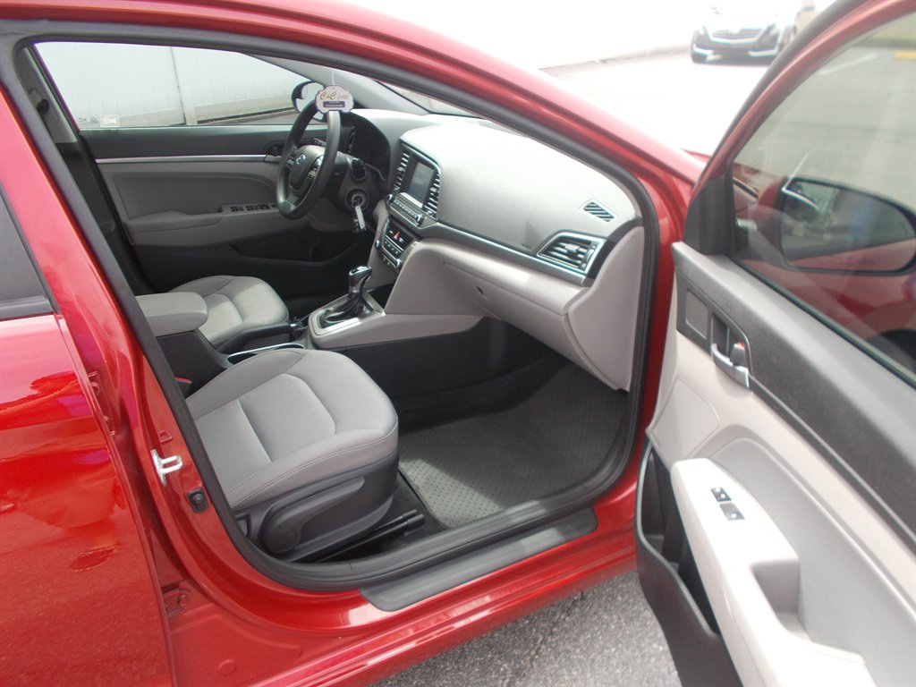 2017 Hyundai Elantra