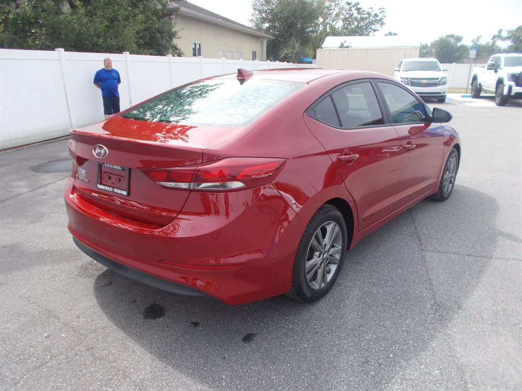 2017 Hyundai Elantra