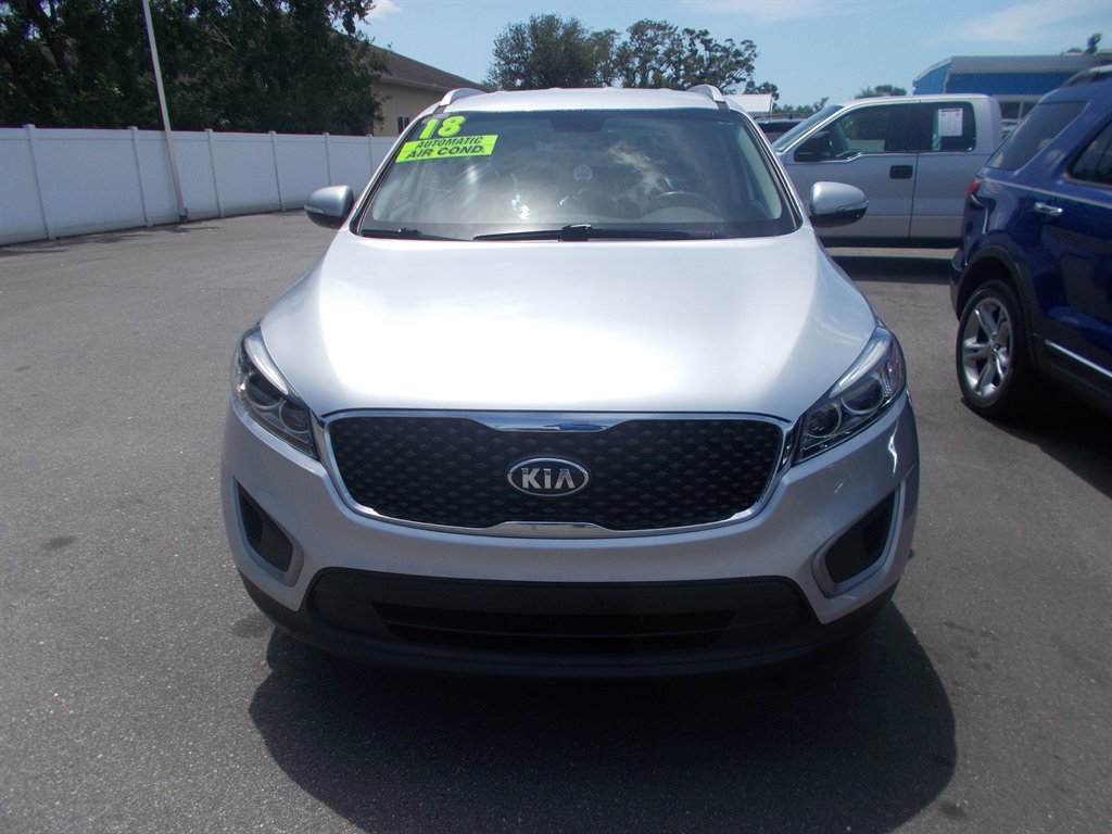 2018 Kia Sorento LX's photo