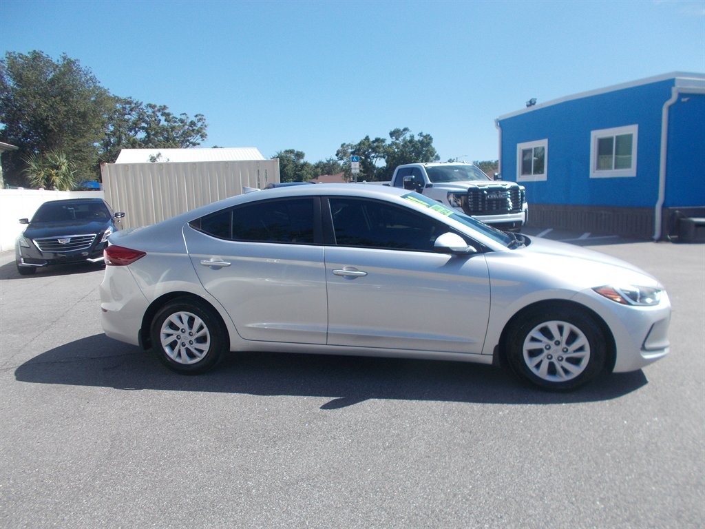 2018 Hyundai Elantra