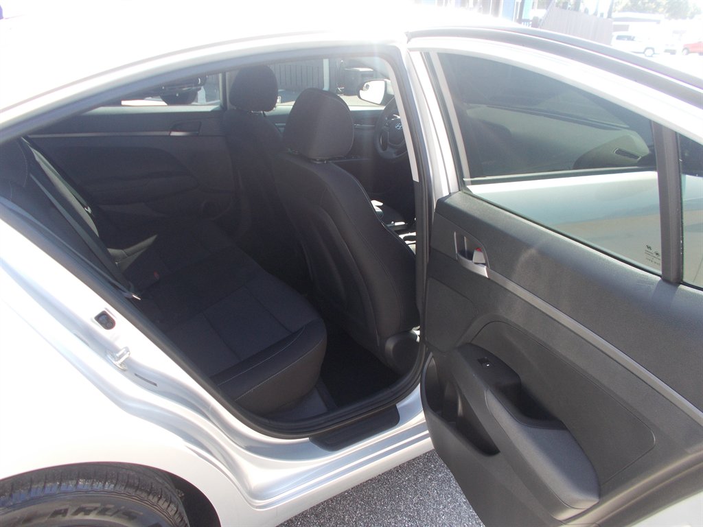 2018 Hyundai Elantra