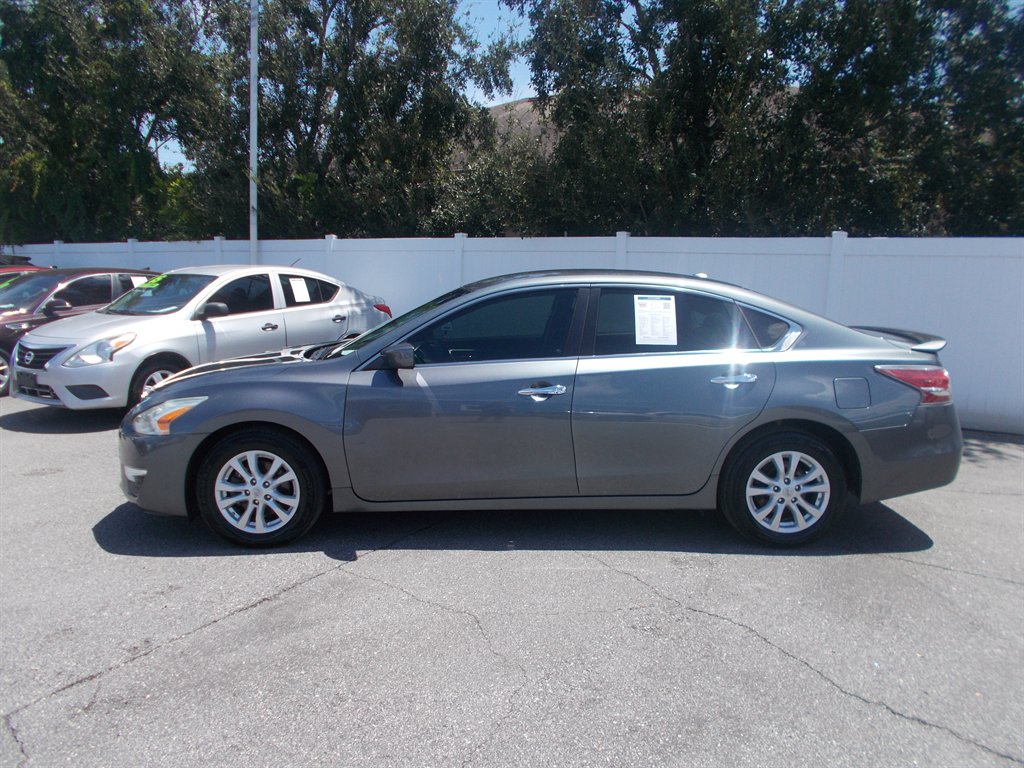 2014 Nissan Altima - $11,995