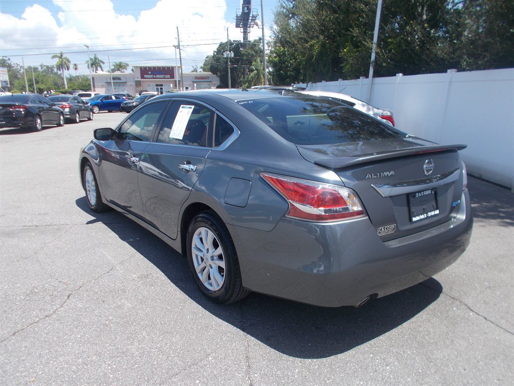 2014 Nissan Altima - $11,995