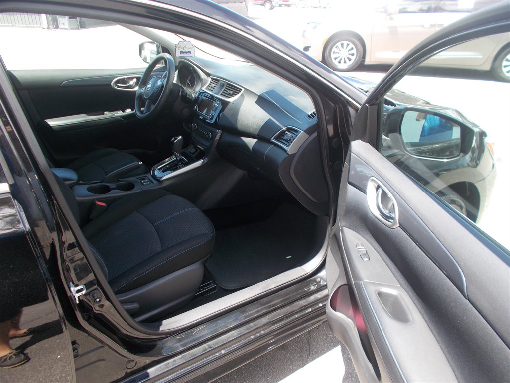 2016 Nissan Sentra - $11,995