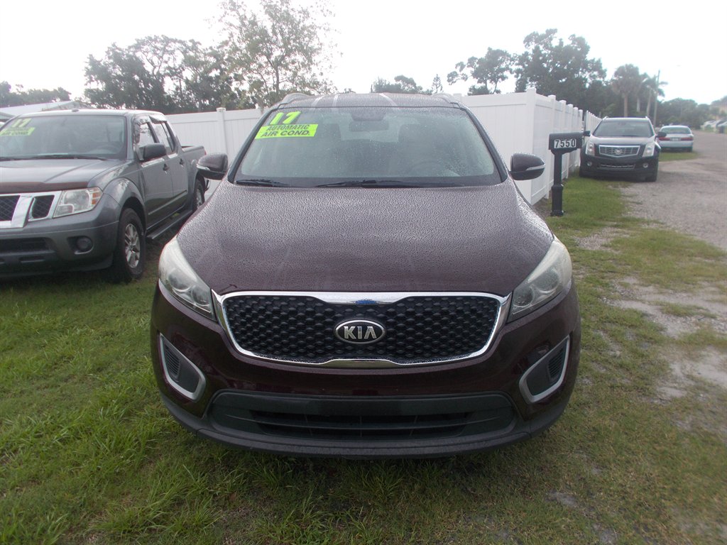 2017 Kia Sorento LX's photo