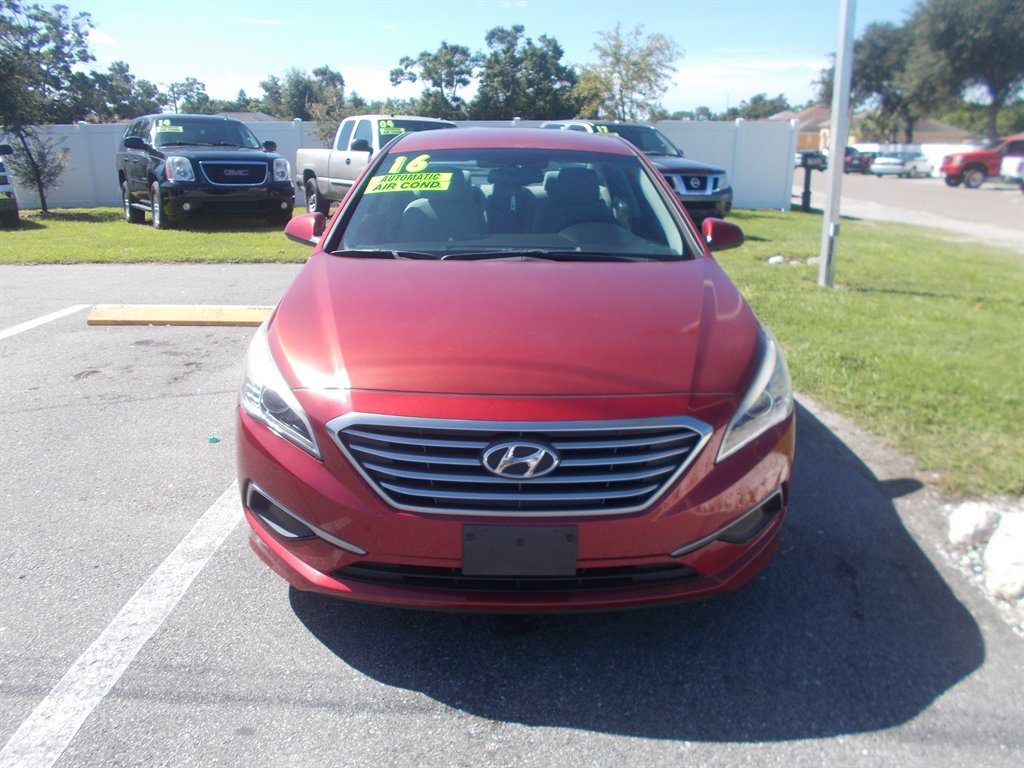 2016 Hyundai Sonata SE's photo