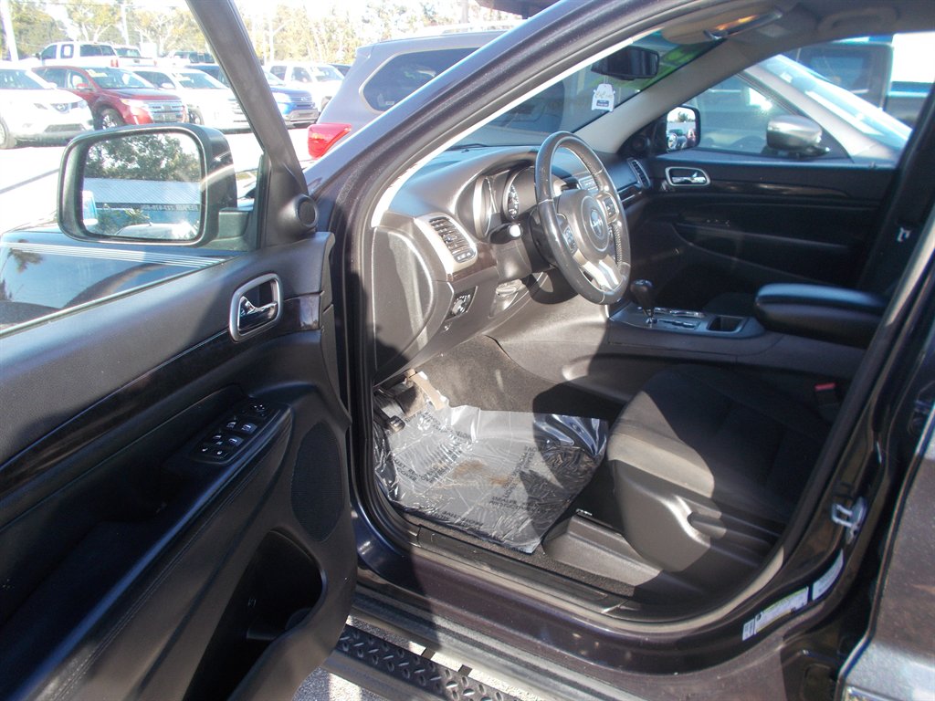 2013 Jeep Cherokee - $11,595