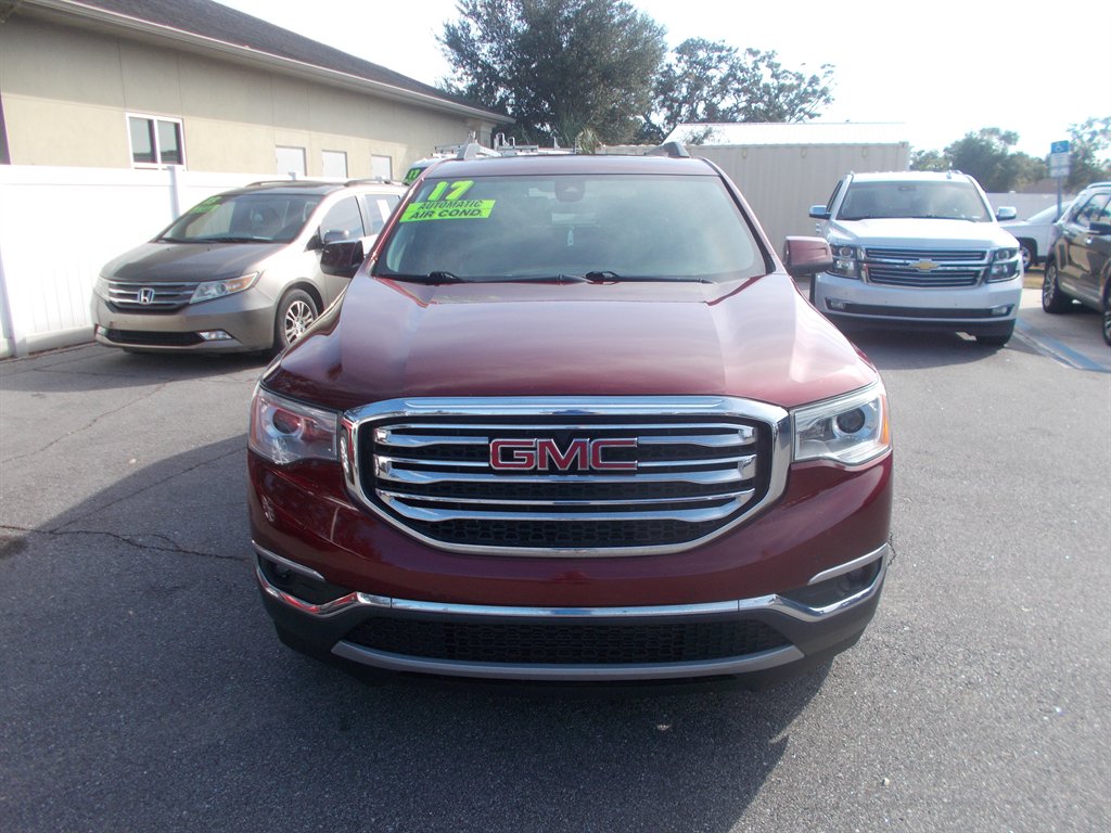 2017 GMC Acadia SLT-2's photo