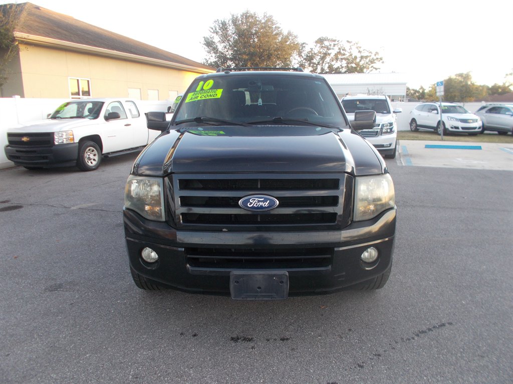 2010 Ford Expedition Limited's photo