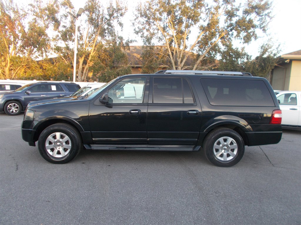 2010 Ford Expedition - $11,995