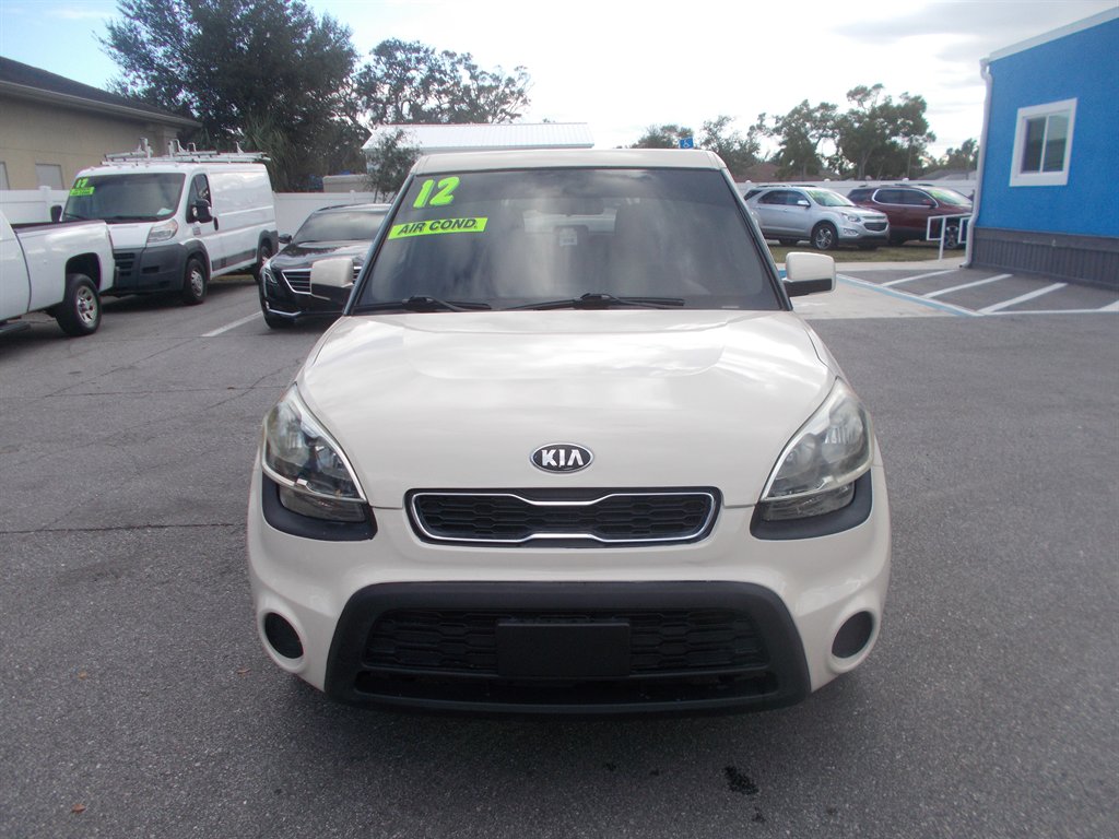 2012 Kia Soul Base's photo