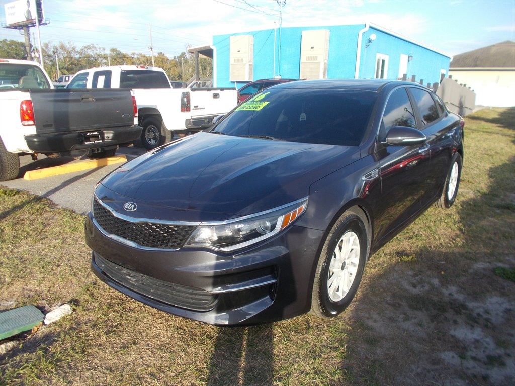 2016 Kia Optima - $11,995