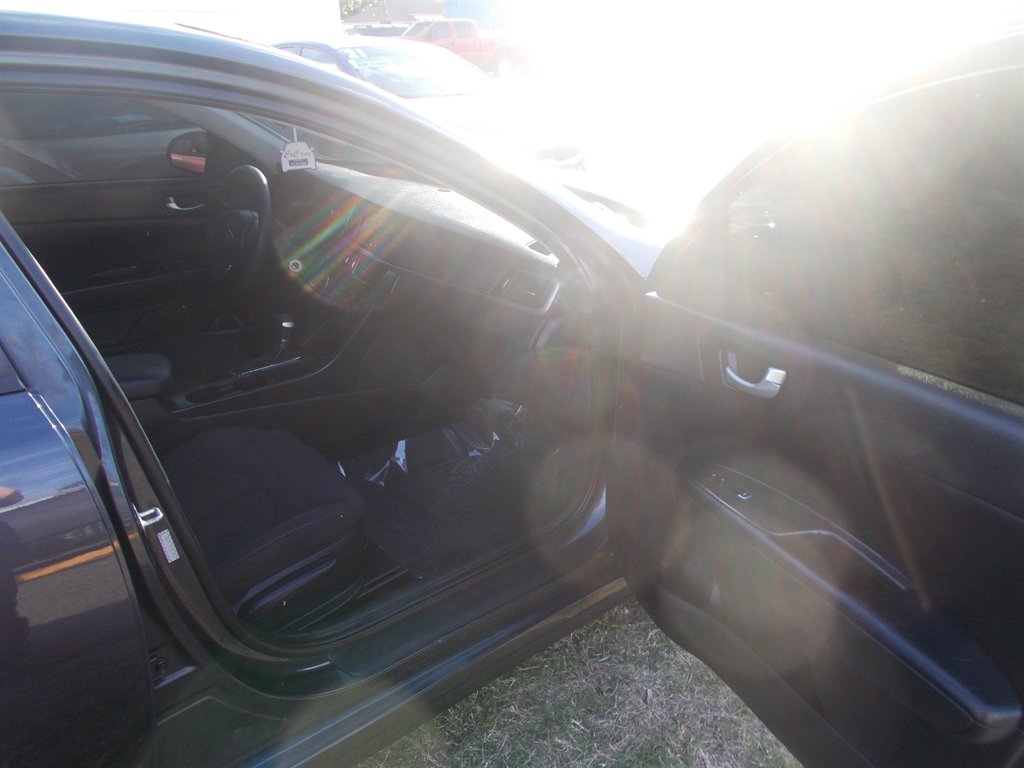 2016 Kia Optima - $11,995