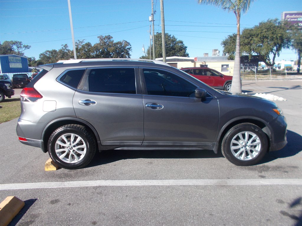 2017 Nissan Rogue - $11,995