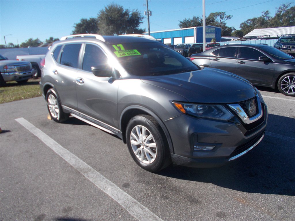 2017 Nissan Rogue - $11,995