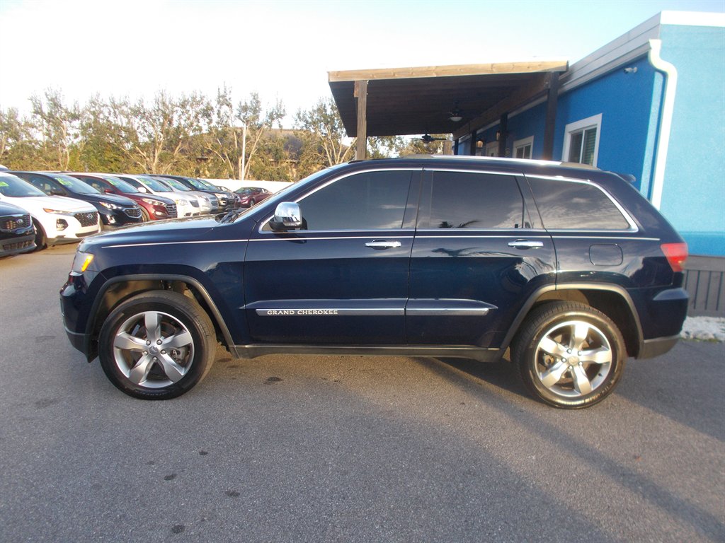 2013 Jeep Cherokee - $11,995