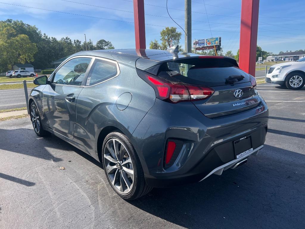 2019 Hyundai Veloster Premium photo
