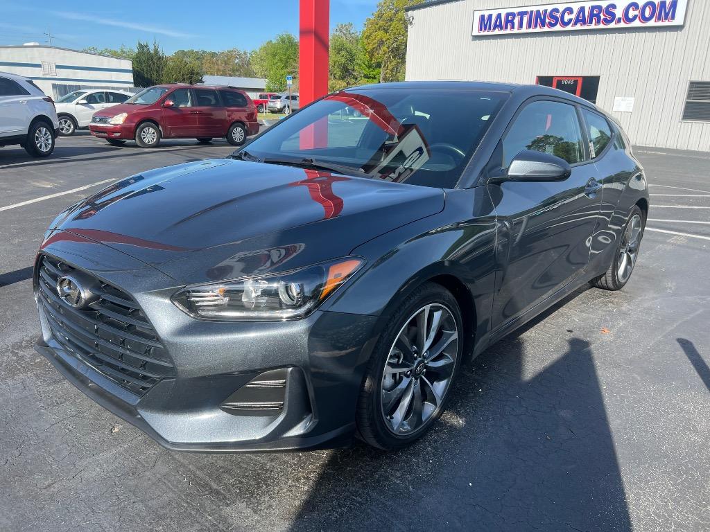 2019 Hyundai Veloster Premium photo