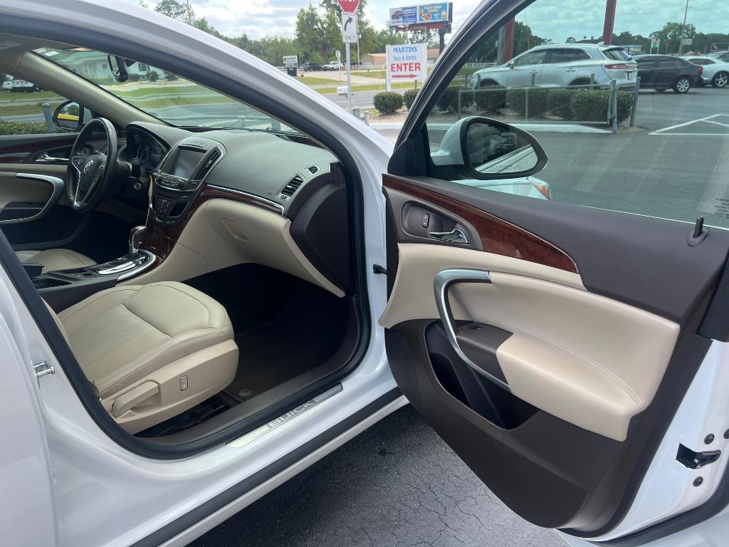 2016 Buick Regal   photo