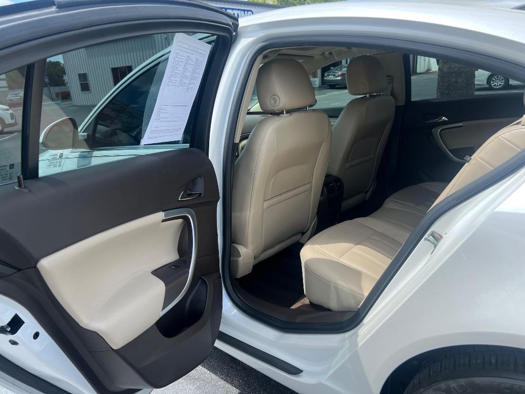 2016 Buick Regal   photo