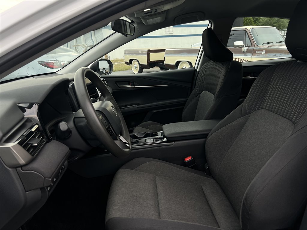 2025 Toyota Camry - $26,995