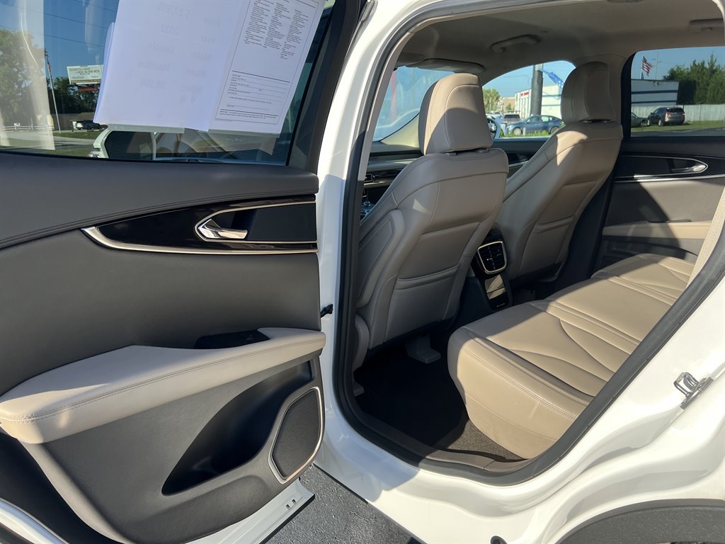 2022 Lincoln Nautilus - $27,995