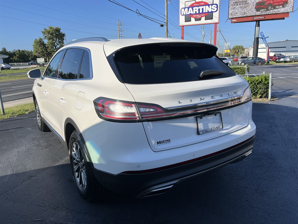 2022 Lincoln Nautilus - $27,995