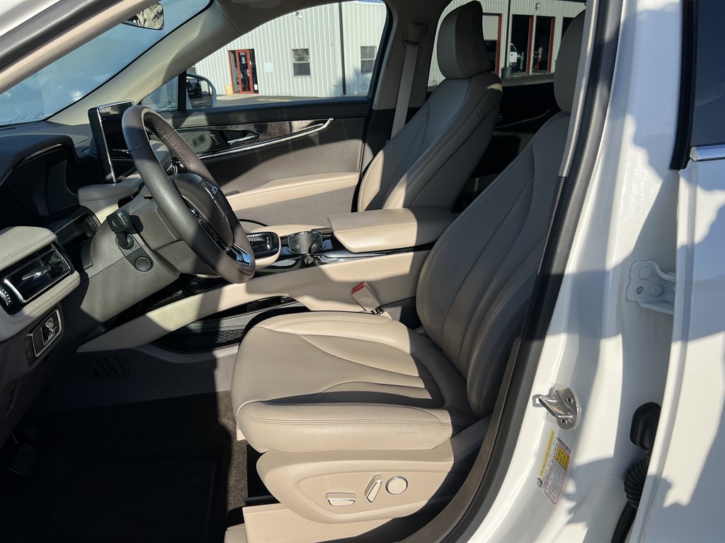 2022 Lincoln Nautilus - $27,995