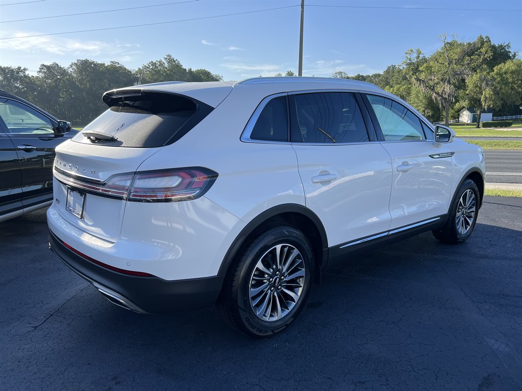 2022 Lincoln Nautilus - $27,995