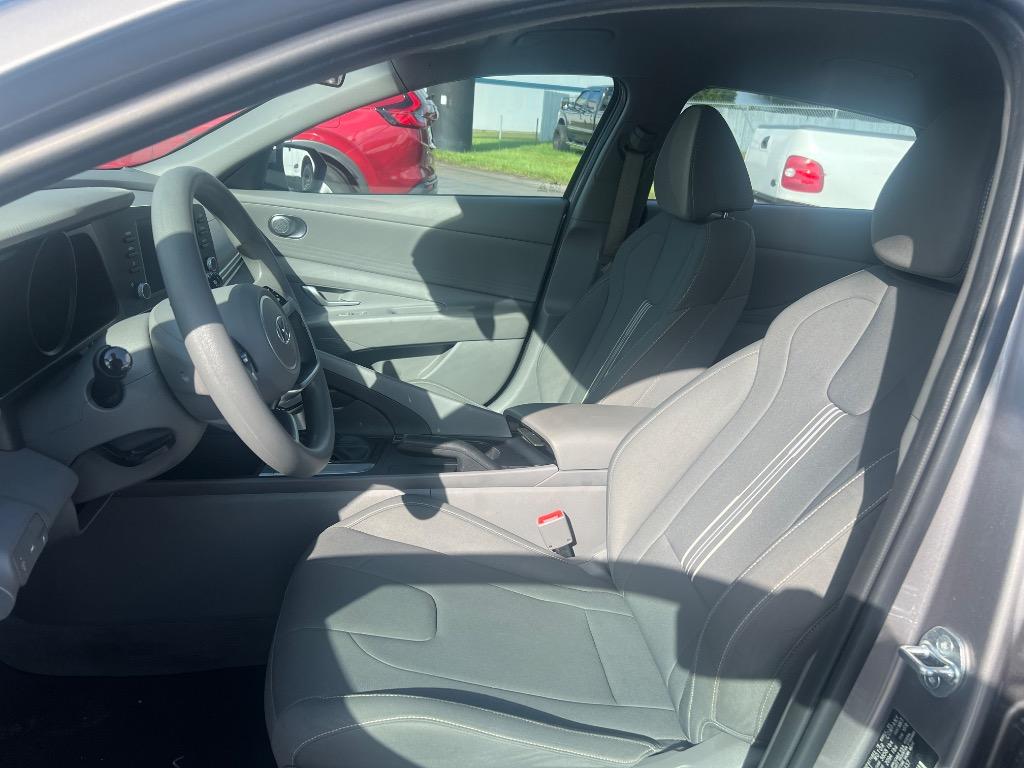 2023 Hyundai Elantra - $16,995