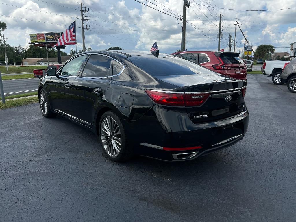 2018 Kia Cadenza - $19,995