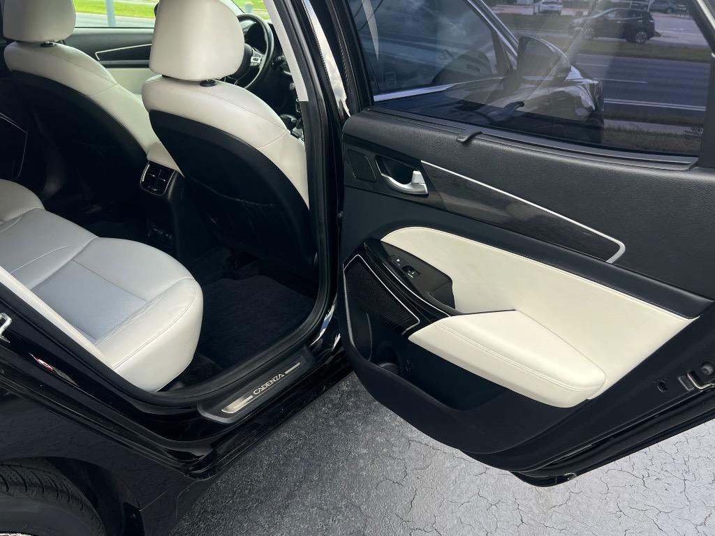 2018 Kia Cadenza - $19,995