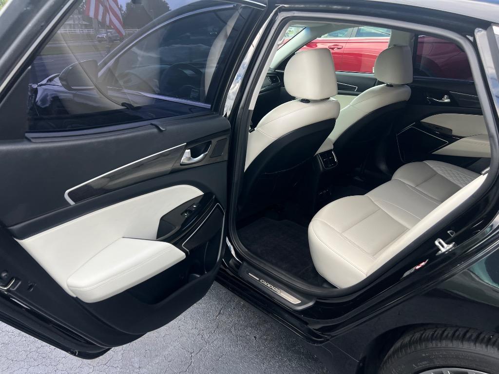 2018 Kia Cadenza - $19,995