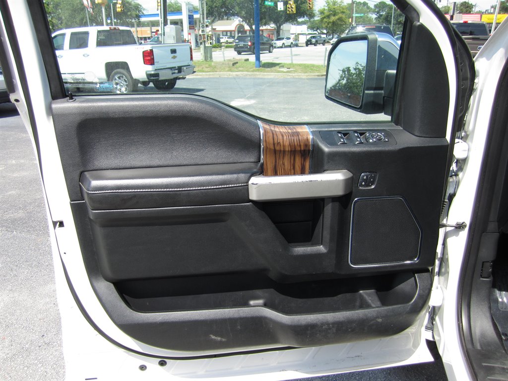 2018 Ford F-150 - $26,999
