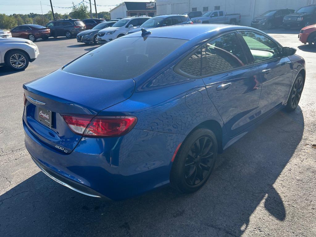 2016 Chrysler 200