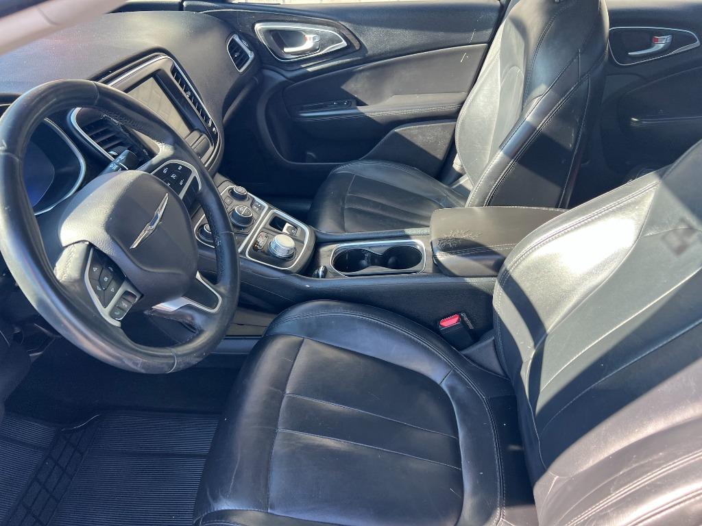 2016 Chrysler 200