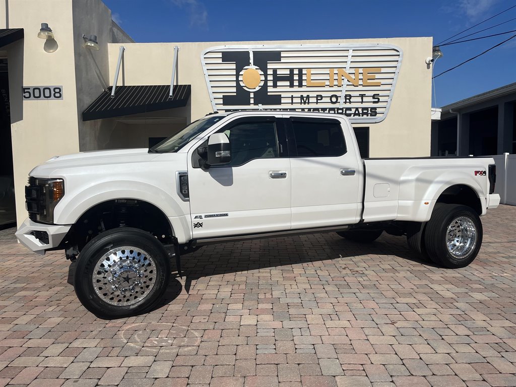 The 2018 Ford F450SD Limited photos