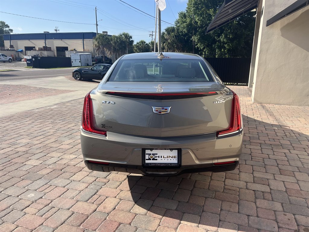 2019 Cadillac XTS photo