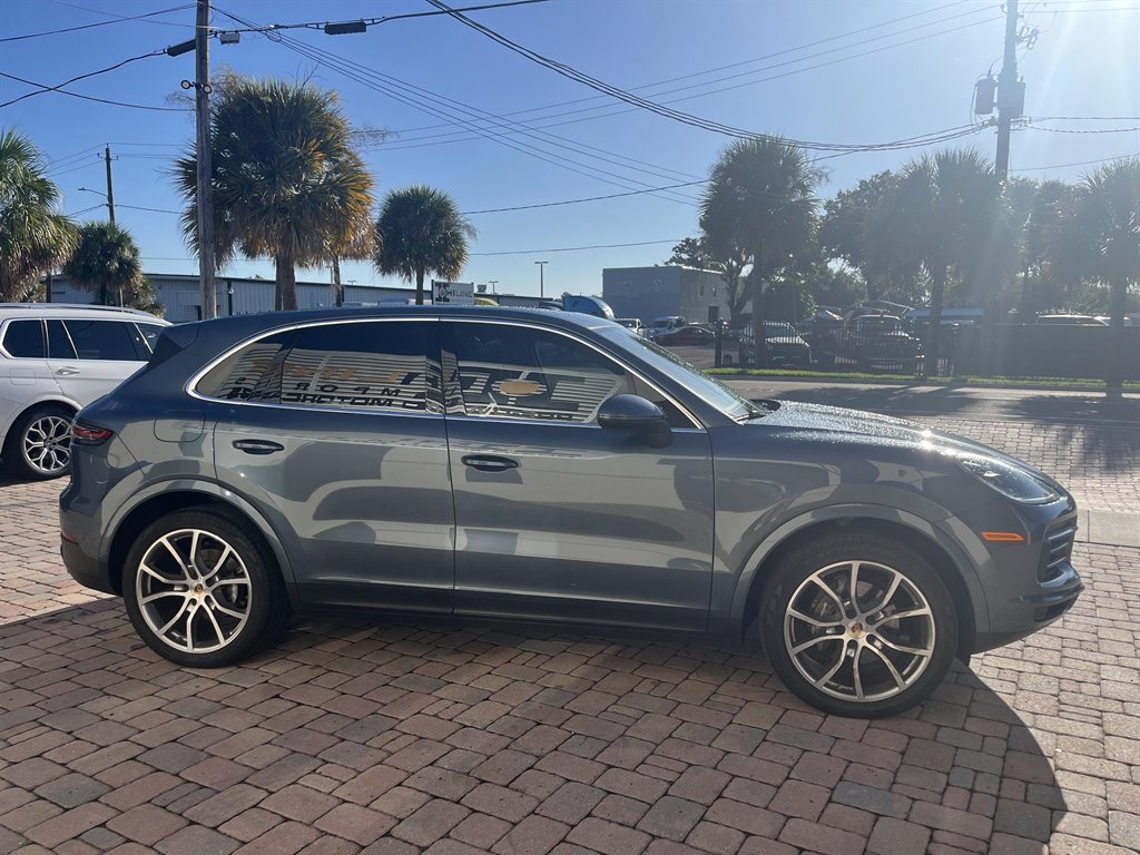 2019 Porsche Cayenne photo