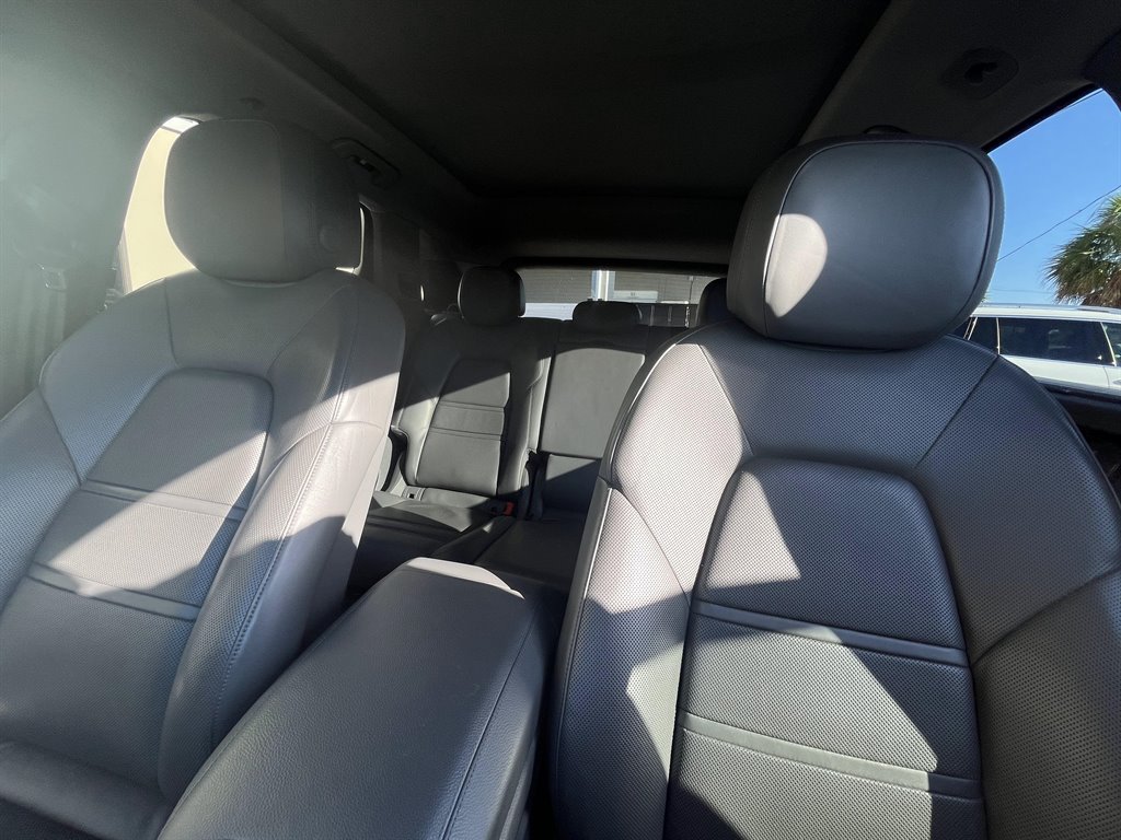 2019 Porsche Cayenne photo