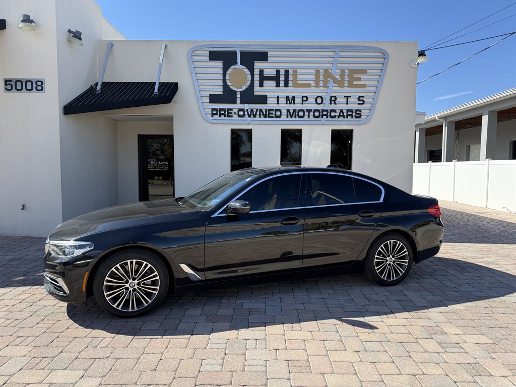 2019 BMW 5-Series 530i photo