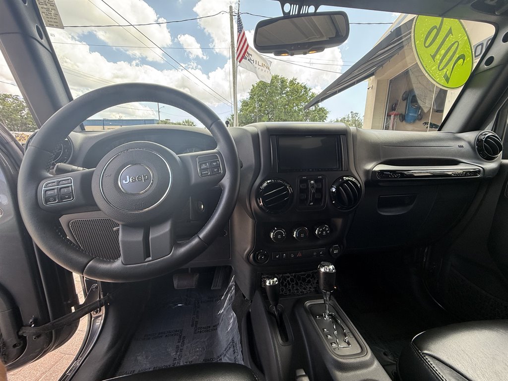 2016 Jeep Wrangler Unlimited Sahara photo