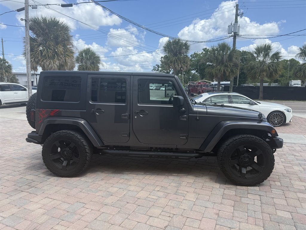 2016 Jeep Wrangler Unlimited Sahara photo