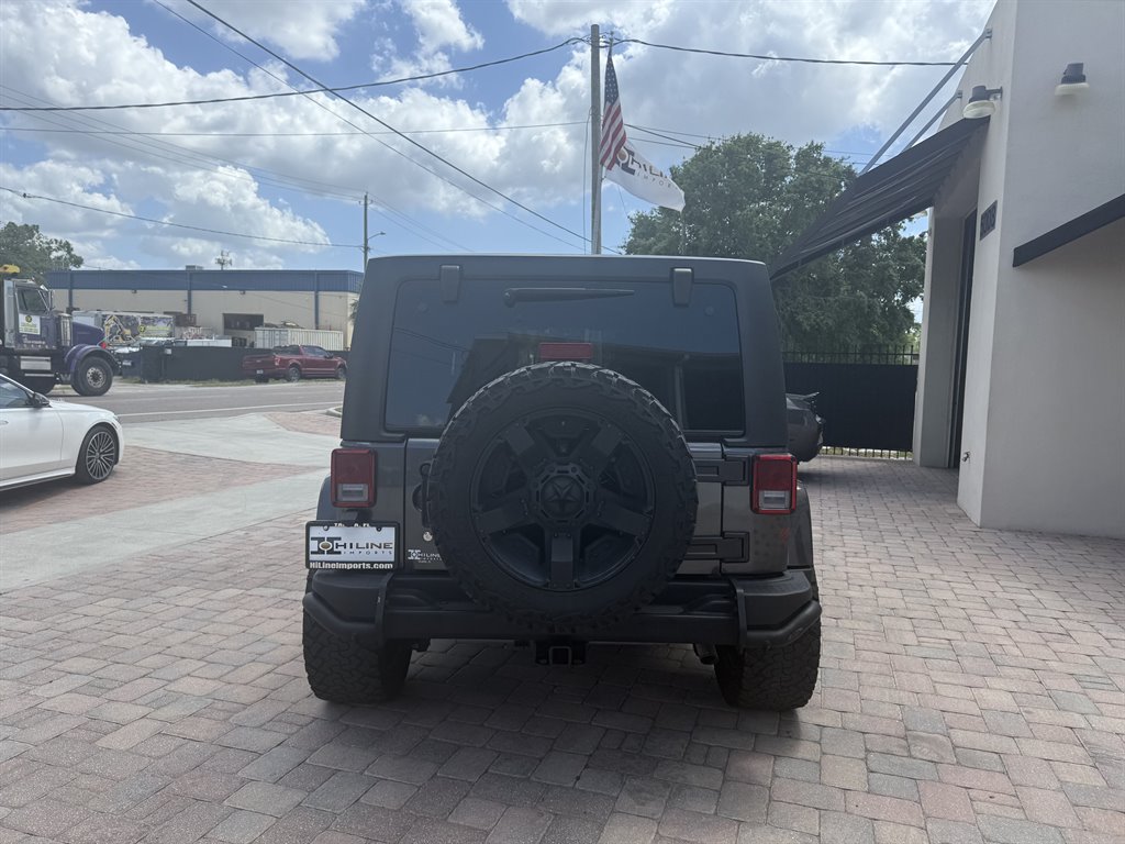 2016 Jeep Wrangler Unlimited Sahara photo