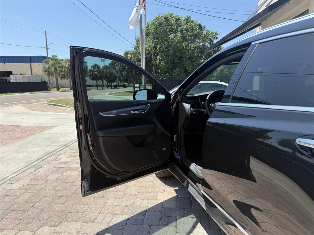2021 Cadillac XT5 Luxury photo