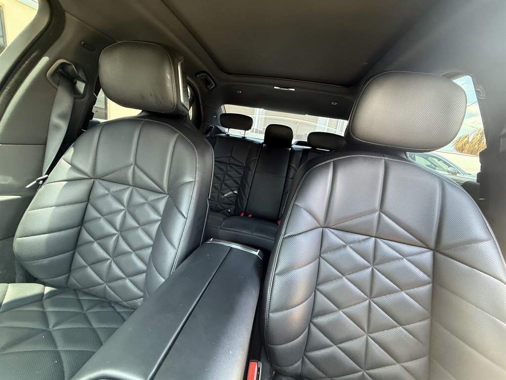 2023 BMW 7-Series 740i photo