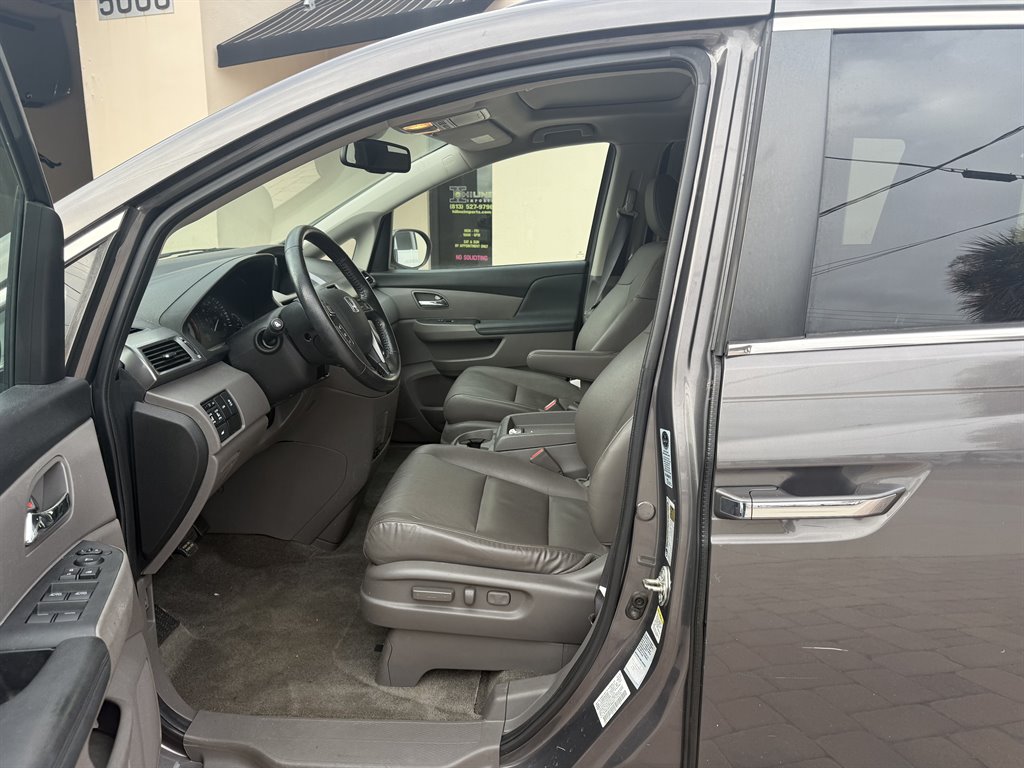 2015 Honda Odyssey - $43,065