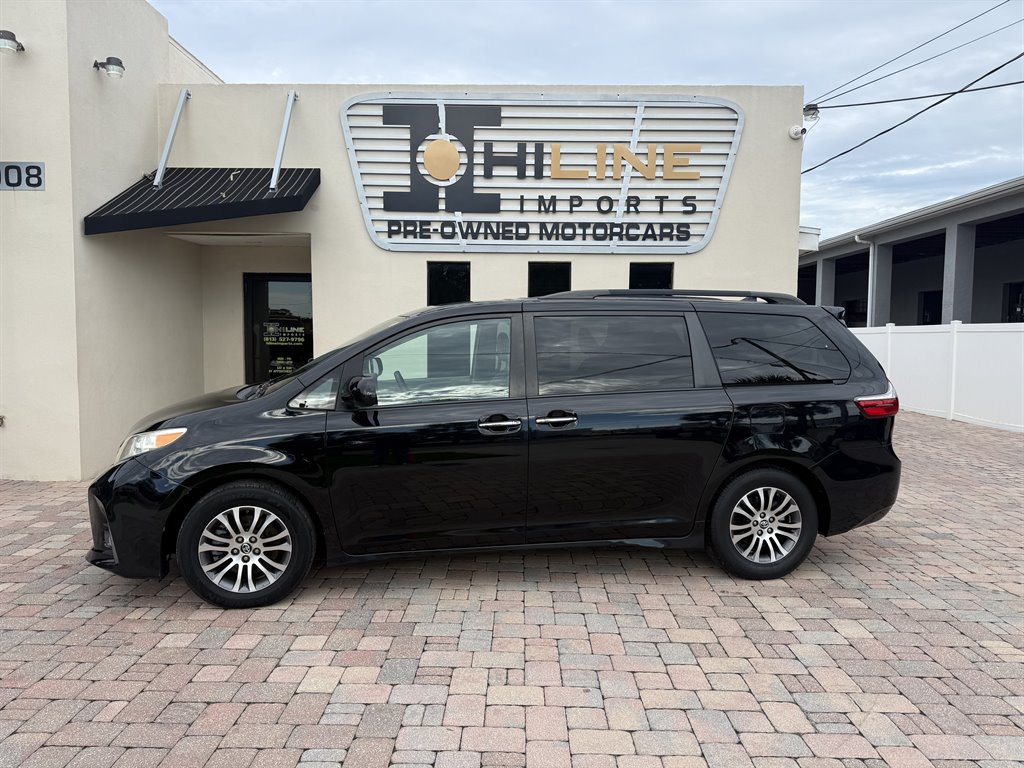 2019 Toyota Sienna - $33,995