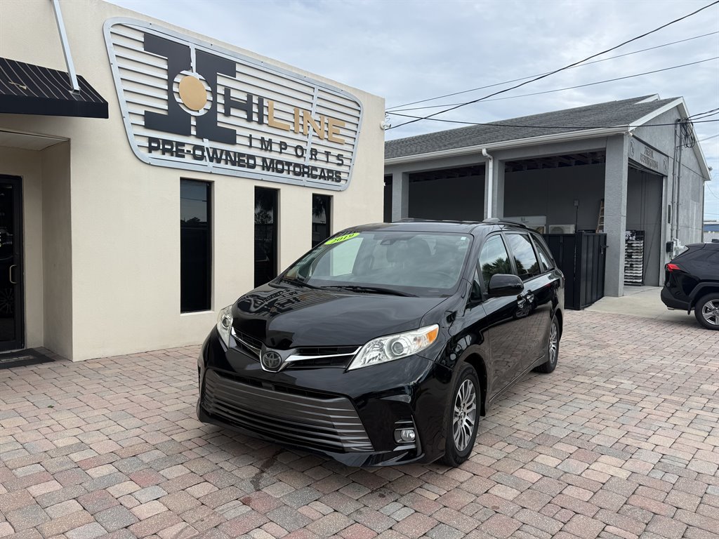 2019 Toyota Sienna - $33,995